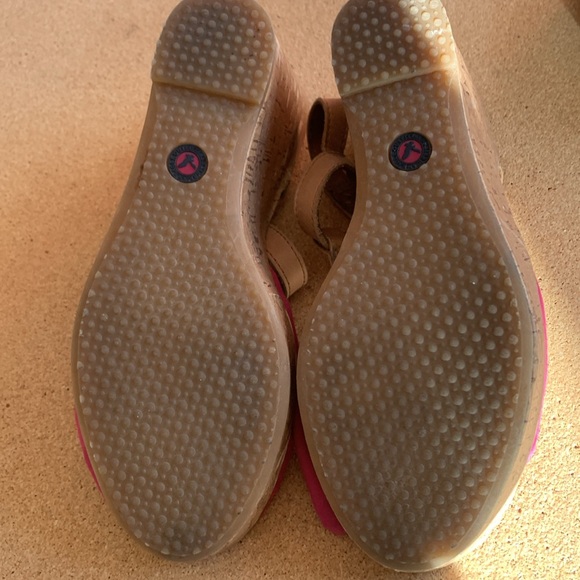 Cork platforms American Eagle Pink Shoes - Picture 8 of 8